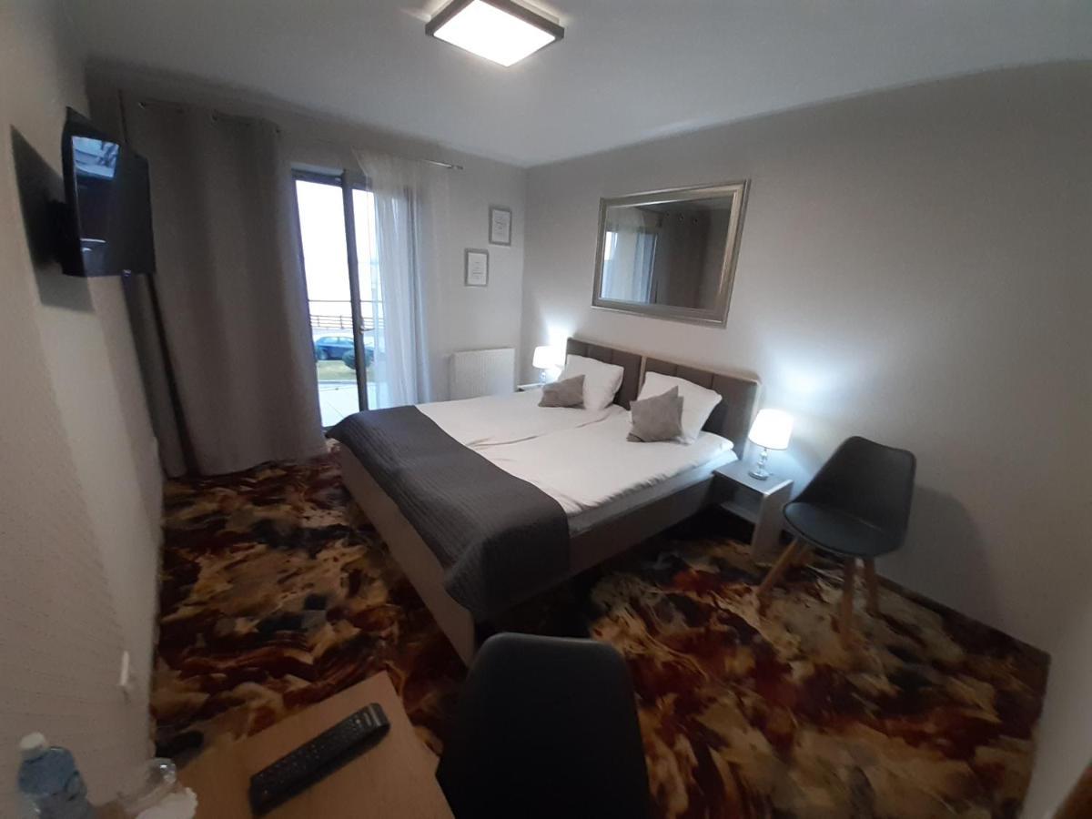 Osrodek Wypoczynkowy Rybak Hotel Ниса Екстериор снимка